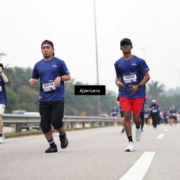 Runner Photo 7415584