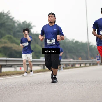 Runner Photo 7415587