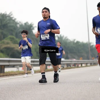 Runner Photo 7415592