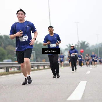 Runner Photo 7415622