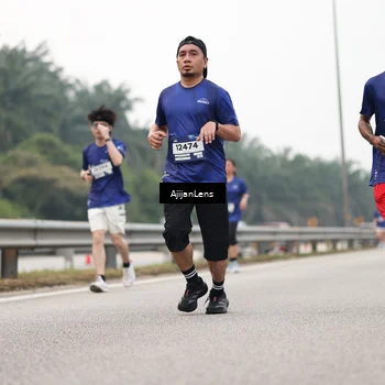 Runner Photo 7415625