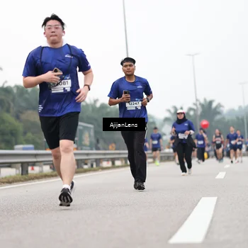 Runner Photo 7415627