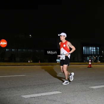 Runner Photo 7415632