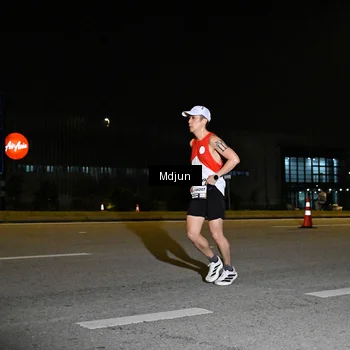 Runner Photo 7415633