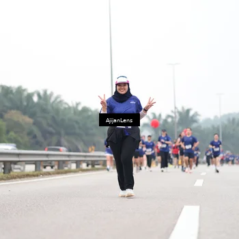 Runner Photo 7415637