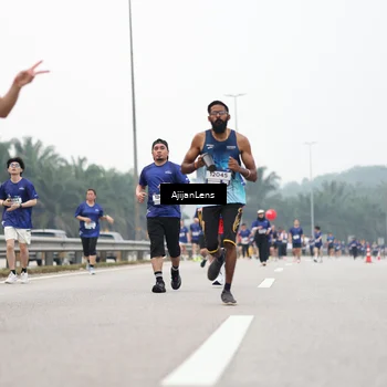 Runner Photo 7415641
