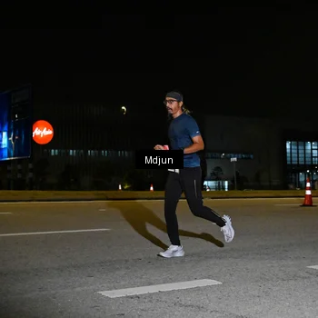 Runner Photo 7415646
