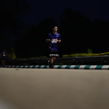 Runner Photo 7415647
