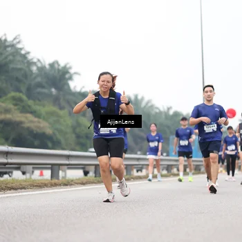Runner Photo 7415654