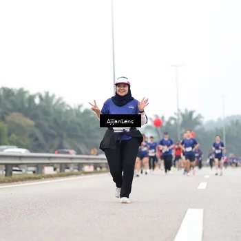 Runner Photo 7415655