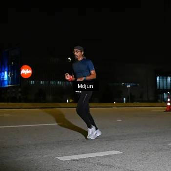 Runner Photo 7415658