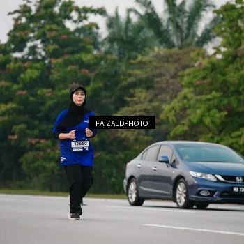 Runner Photo 7415660