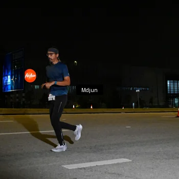 Runner Photo 7415663