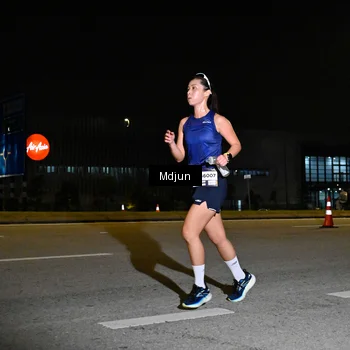 Runner Photo 7415667