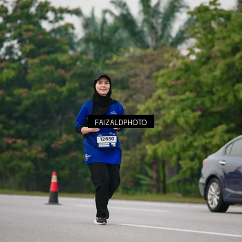 Runner Photo 7415671