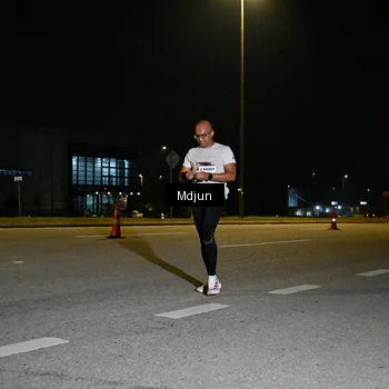 Runner Photo 7415674