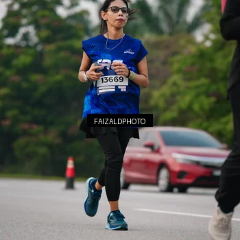 Runner Photo 7415683