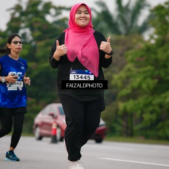 Runner Photo 7415684