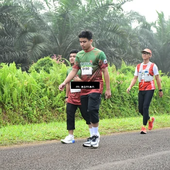 Runner Photo 7415704