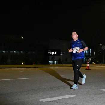 Runner Photo 7415705