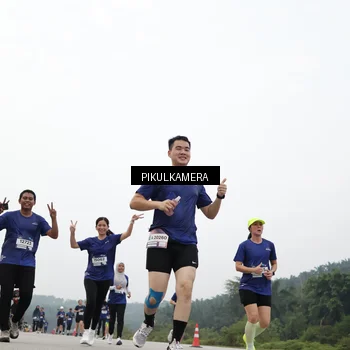 Runner Photo 7415722