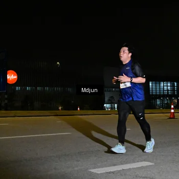 Runner Photo 7415726