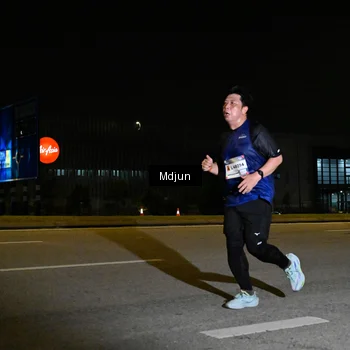 Runner Photo 7415733