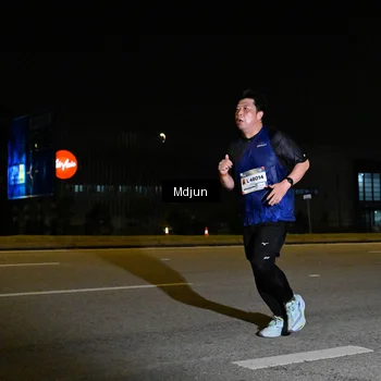 Runner Photo 7415735