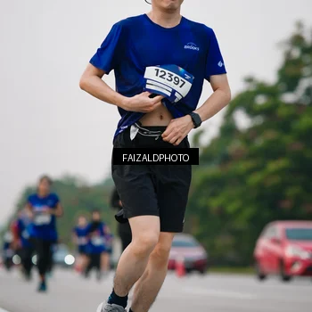 Runner Photo 7415742