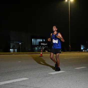 Runner Photo 7415748