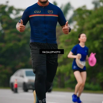 Runner Photo 7415755