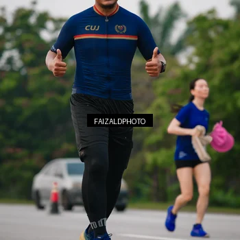 Runner Photo 7415756