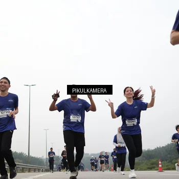 Runner Photo 7415757