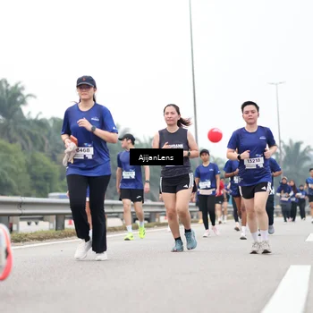 Runner Photo 7415761