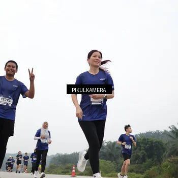 Runner Photo 7415790