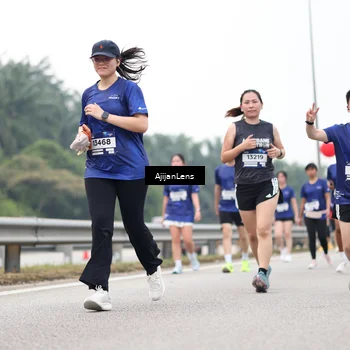 Runner Photo 7415792