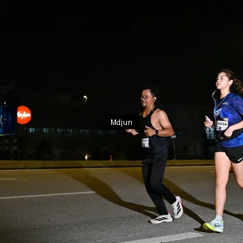 Runner Photo 7415797