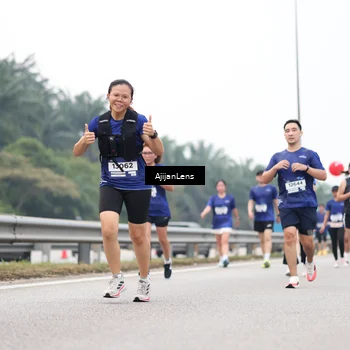 Runner Photo 7415830