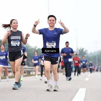 Runner Photo 7415831