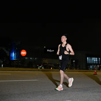 Runner Photo 7415834