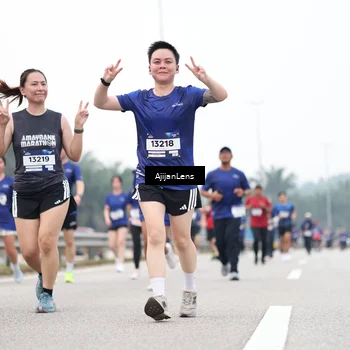 Runner Photo 7415840