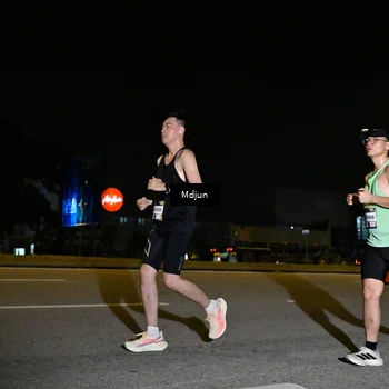 Runner Photo 7415842