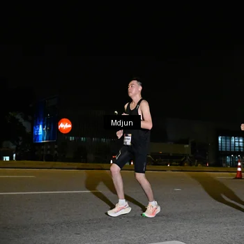 Runner Photo 7415843