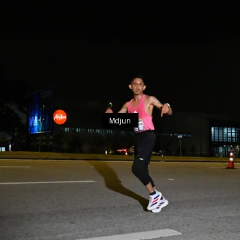 Runner Photo 7415864