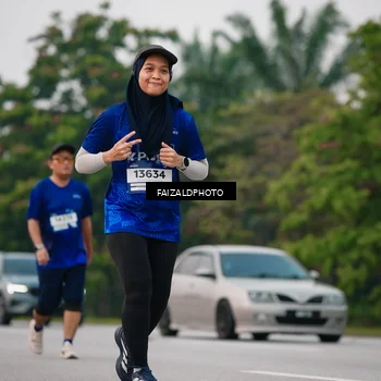 Runner Photo 7415891