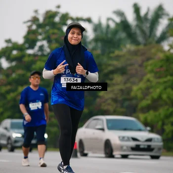 Runner Photo 7415896