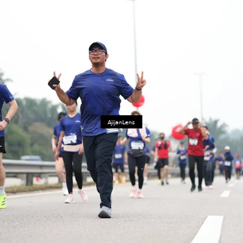 Runner Photo 7415897