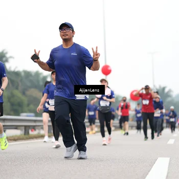 Runner Photo 7415907