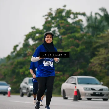 Runner Photo 7415909
