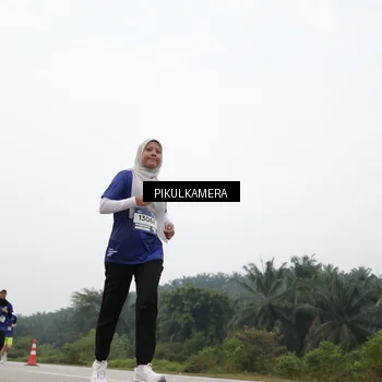 Runner Photo 7415914